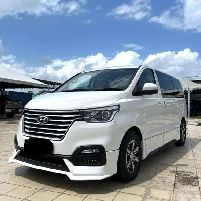 Hyundai Starex