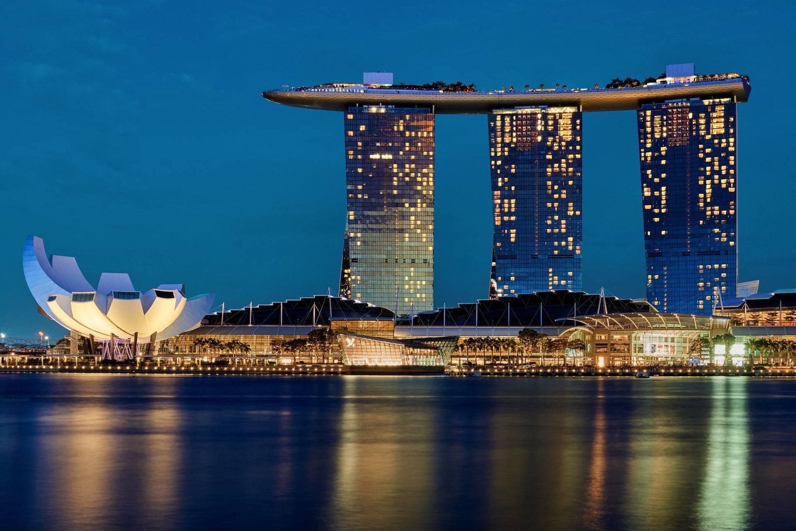 Marina Bay Sands, Singapore at dusk